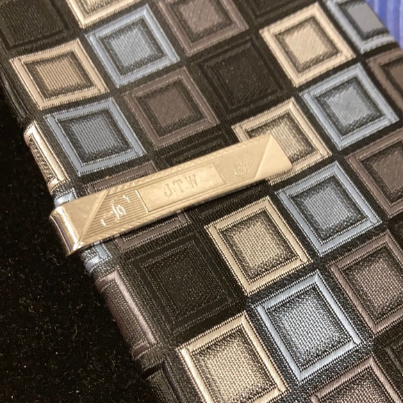 Other - Shields Silver Tone Monogramed Tie Clip